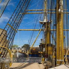 L'Amerigo Vespucci incanta Taranto