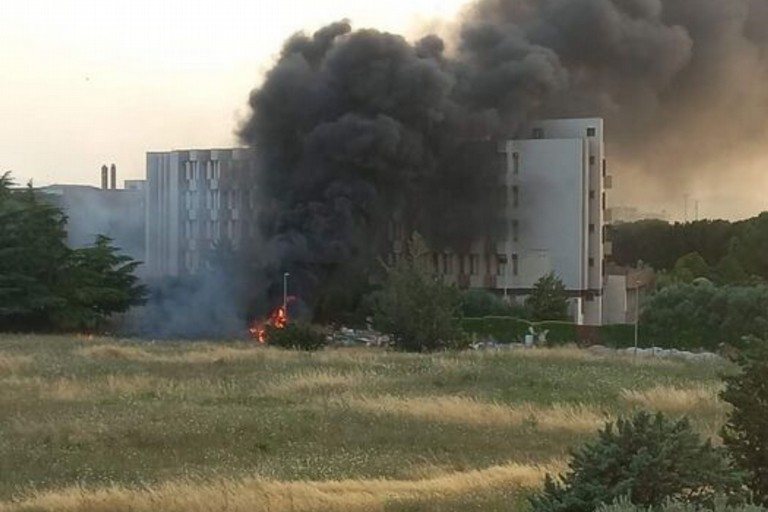 Incendio in una struttura sanitaria a Foggia. Sarebbe ennesima intimidazione