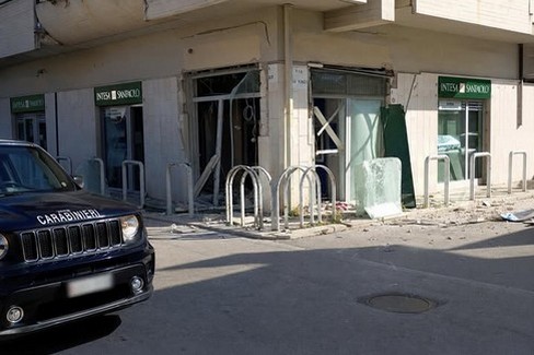 Assalto ai bancomat