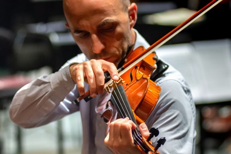 ll violinista Enrico Vacca