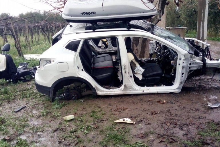 Smantellata banda delle auto rubate