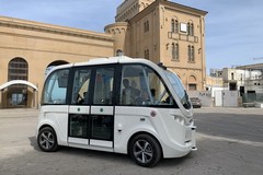 Mini-bus a guida autonoma, buona la prima. Stamattina giro sperimentale a Bari