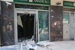 Bancomat esploso nella notte a Trinitapoli: devastata la filiale Intesa Sanpaolo