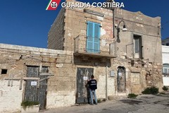 Polignano a Mare, sequestrato manufatto demaniale occupato abusivamente