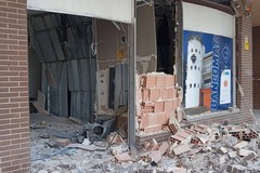 Notte di paura a Canosa di Puglia: assalto al bancomat in via Generali Rizzi