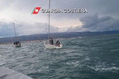 Maltempo in Puglia: soccorse barche a vela durante gara a Manfredonia