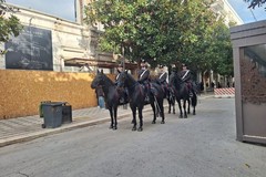 Prima domenica ecologica del Natale 2025 all'insegna dei Carabinieri a cavallo nel centro di Andria