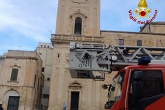 Maltempo a Lecce: danni al campanile di piazza Duomo