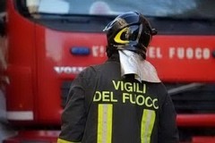 Incendiati due mezzi dei Carabinieri a Peschici. Nessun ferito