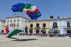 Tricolore dal cielo per la Giornata della Legalità: Cerignola ricorda le vittime di mafia