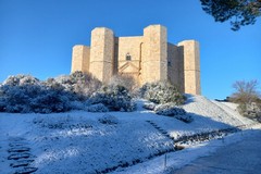 Ecco la prima neve del 2026 a Castel del Monte