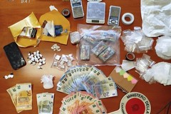 Arrestati tre giovani e sequestrati hashish, cocaina e contanti a Bisceglie
