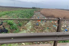 Discarica a cielo aperto in un torrente nel territorio di Cerignola: l’ennesimo disastro ecologico?