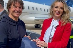Tom Cruise saluta Bari, stamattina la partenza dall'aeroporto