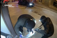 Smantellata una banda specializzata in assalti ai bancomat: arrestati anche dei foggiani
