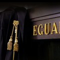Soldi o sesso per esame, condannato ex funzionario della Corte d'Appello di Bari