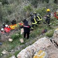 Finisce fuori strada e cade in un dirupo: uomo salvato ad Ostuni