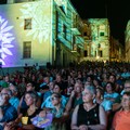 La forza delle idee: a Bisceglie l'intelligenza si fa comunità con 42Gradi