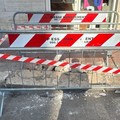 Bitonto, danneggia un marciapiede con l’auto e fugge: individuato il responsabile