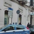 Noleggiano un furgone ad un uomo e poi lo picchiano: indagati in quattro a Bitonto