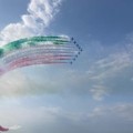 Le Frecce Tricolori incantano i cieli di Puglia, nel segno della pace