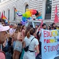 Il Bari Pride ha colorato di emozioni tutta la città