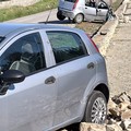 Due feriti in un incidente su via Castel del Monte
