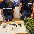 Latiano, arrestato un 22enne: in casa cocaina, hashish, marijuana e un revolver