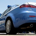 Tenta di investire un poliziotto con un'auto rubata: arrestato 19enne a Bari