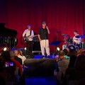 Trani d'autore e di swing: Nick The Nightfly incanta un Palazzo delle Arti Beltrani strabiliante e gremito