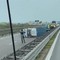 Furgone ribaltato sulla SS16 a Barletta in direzione nord: traffico rallentato