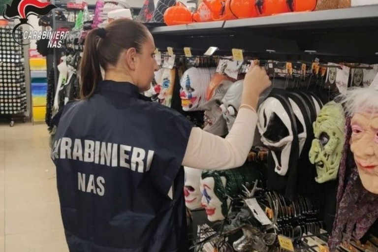 Sequestro prodotti pericolosi di Halloween