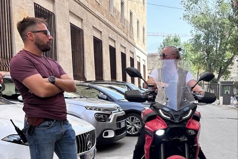 Truffa del finto finanziere a Bari
