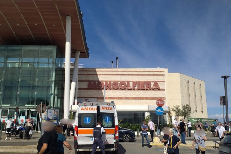 Rapina a mano armata in una gioielleria del Gran Shopping Mongolfiera