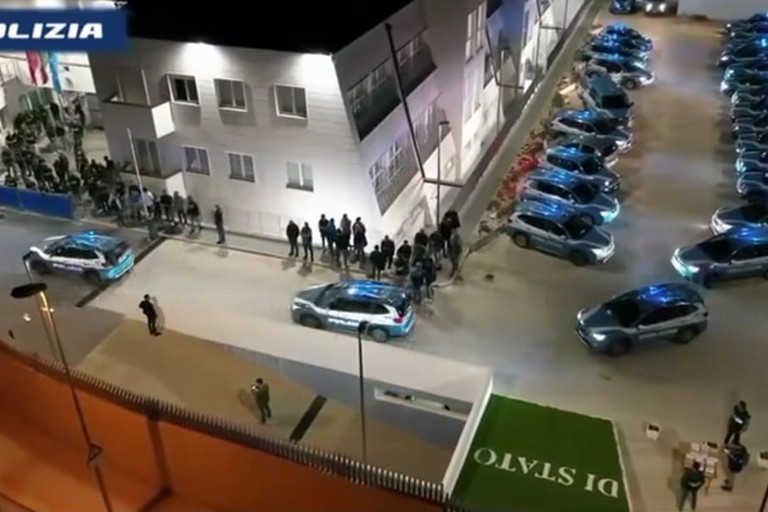 operazione polizia di stato j