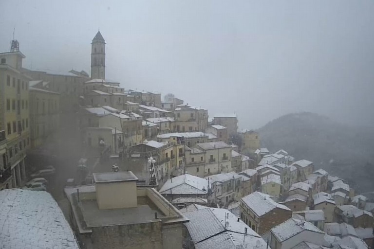 Neve Puglia