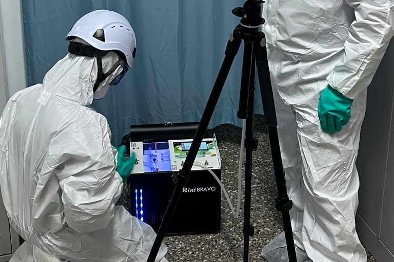 Tecnici ASL Bari campionamento amianto