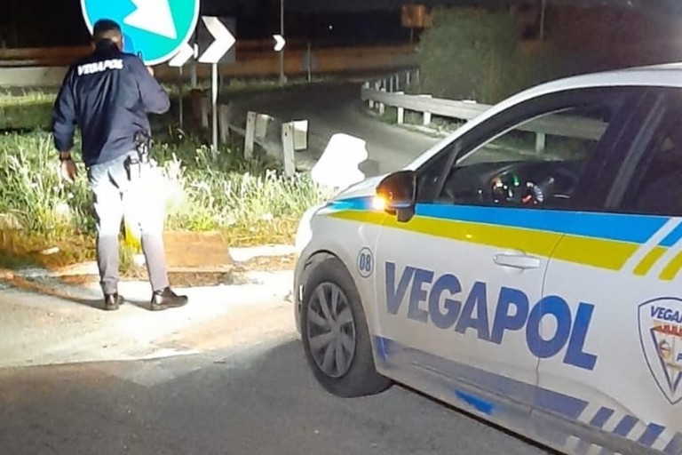 Tentato furto in un deposito edile a Barletta